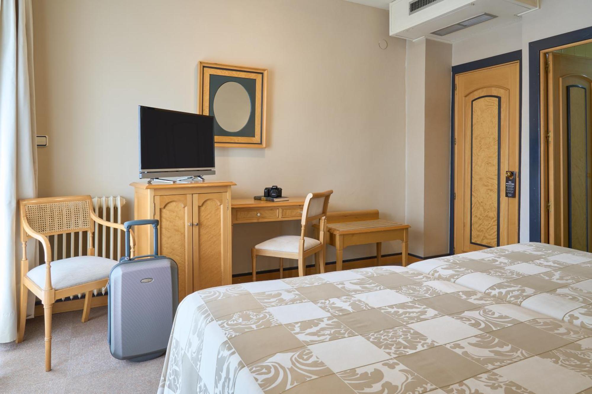 Hotel Macia Condor Гранада Стая снимка